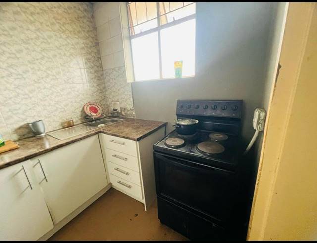 2 BEDROOM APARTMENT FOR SALE IN KWAGGASRAND